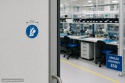 Naklejka 8 cm - Przeczytaj instrukcję - M002