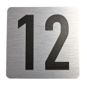 Tabliczka na drzwi 8x8 cm - numer 12