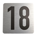 Tabliczka na drzwi 8x8 cm - numer 18