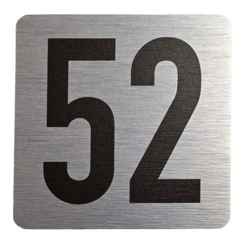 Tabliczka na drzwi 8x8 cm - numer 52