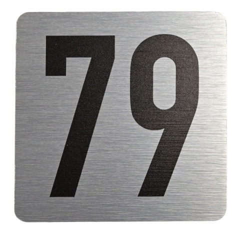Tabliczka na drzwi 8x8 cm - numer 79